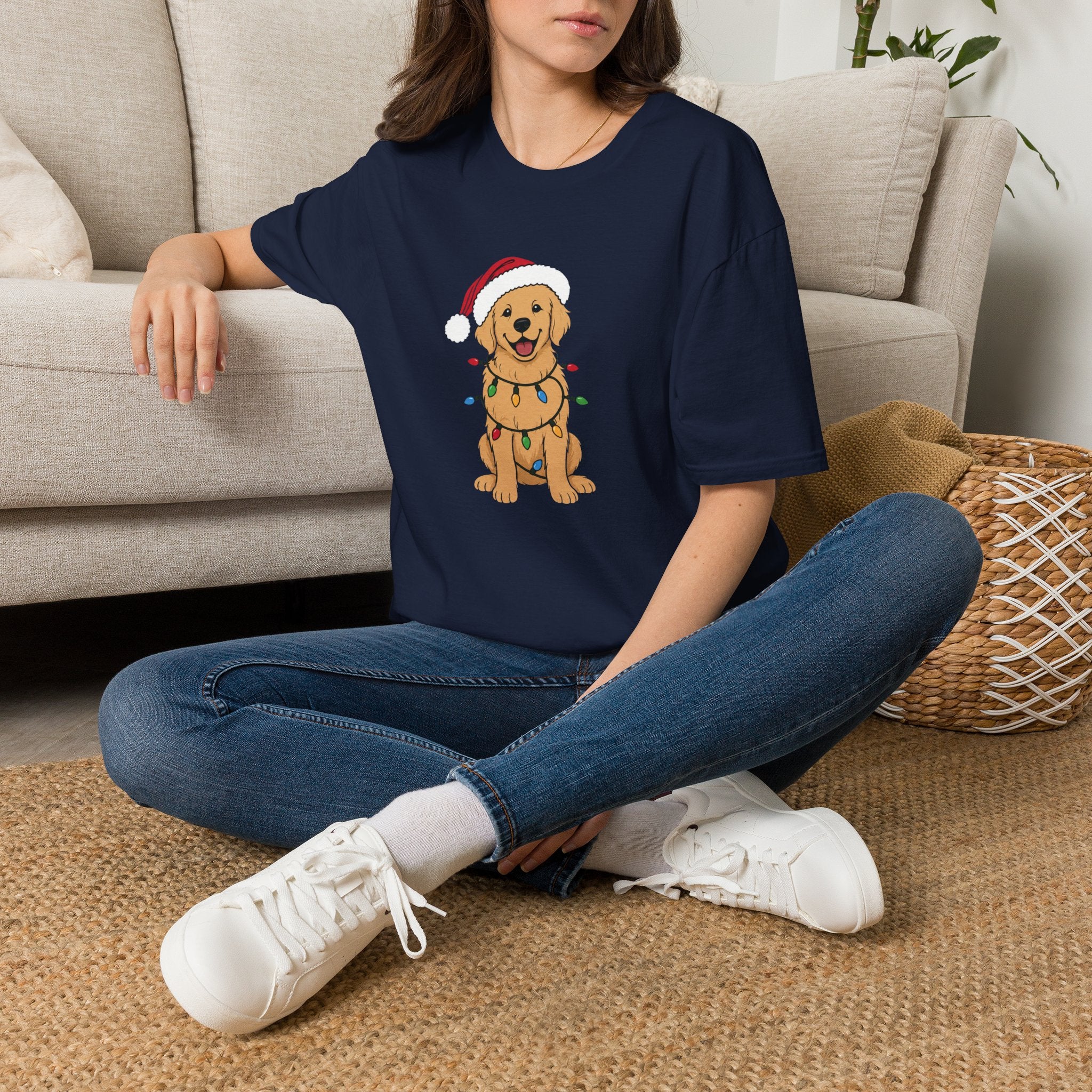 Christmas Golden Retriever T‑Shirt — Cute Dog in Santa Hat with Holiday Lights